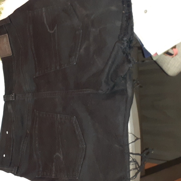 Shorts - Picture 6 of 6